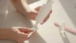Gelnägel schonend entfernen