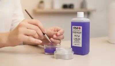 Acrylflüssigkeit: Das Herzstück perfekter Nägel