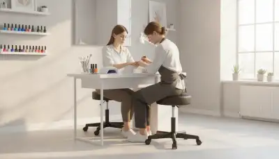 Ihr neuer bester Freund im Nagelstudio: Komfort und Präzision mit dem schwarzen, höhenverstellbaren Rollhocker