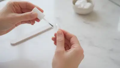 Nagelkleber: Dein Guide für perfekte Haftung
